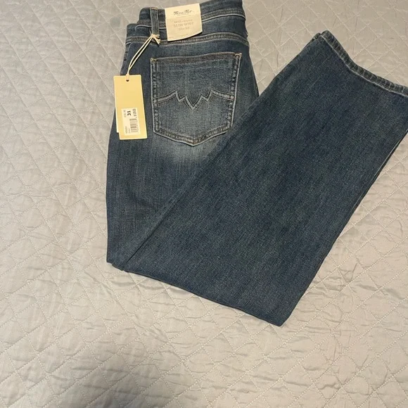 Miss Me Blue Straight Leg Jeans with Embroidered Fleur-de-Lis - Picture 4 of 13